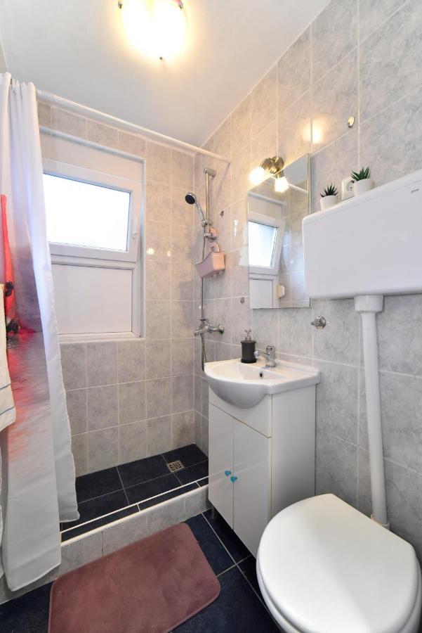 Studio Apartment Aneta Zagabria Esterno foto